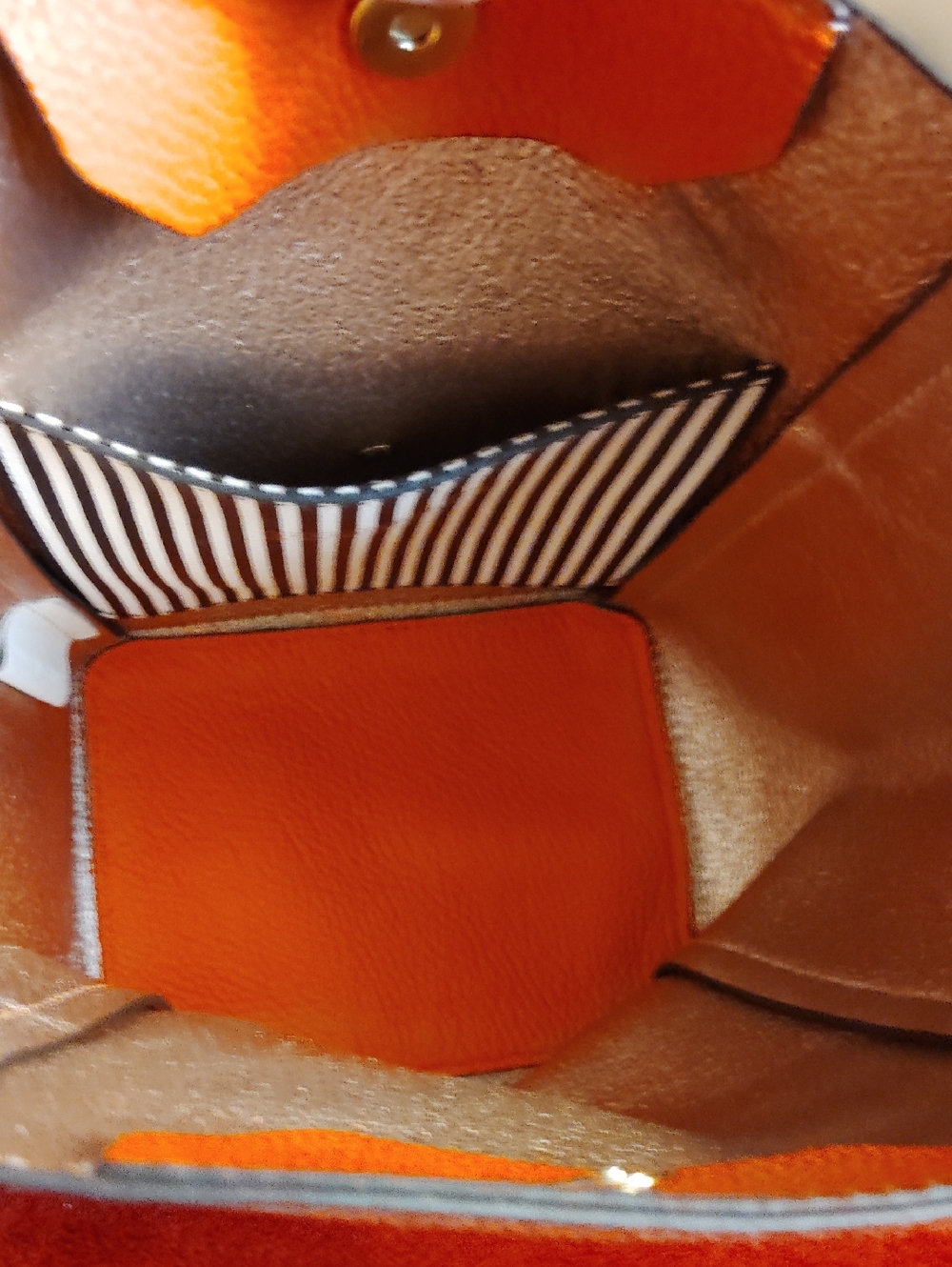 Henri Bendel Orange Leather Crossbody Tote Bag with Removable Strap - Picture 3 of 8
